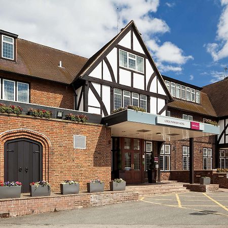 Mercure Leeds Parkway Hotel Exteriör bild