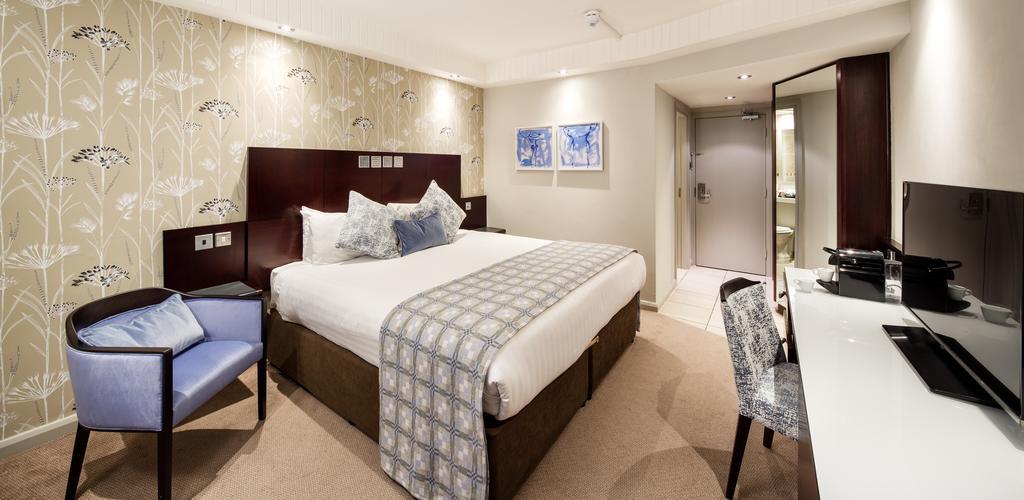 Mercure Leeds Parkway Hotel Exteriör bild
